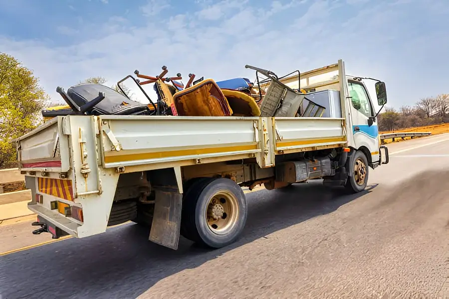 Reliable Hauling Service in New Hamburg, ON Reliable Hauling Service in New Hamburg, ON