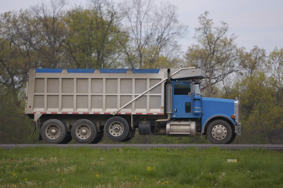 Dependable Hauling Service in New Hamburg, ON Dependable Hauling Service in New Hamburg, ON